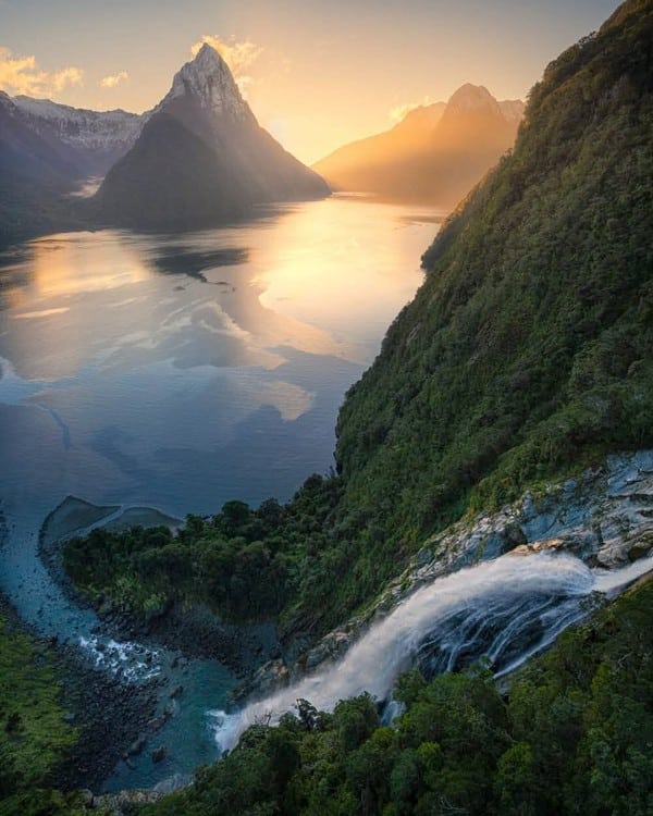 Milford Sound, le fjord qui a fait taire tout le monde Milford Sound, le fjord qui a fait taire tout le monde