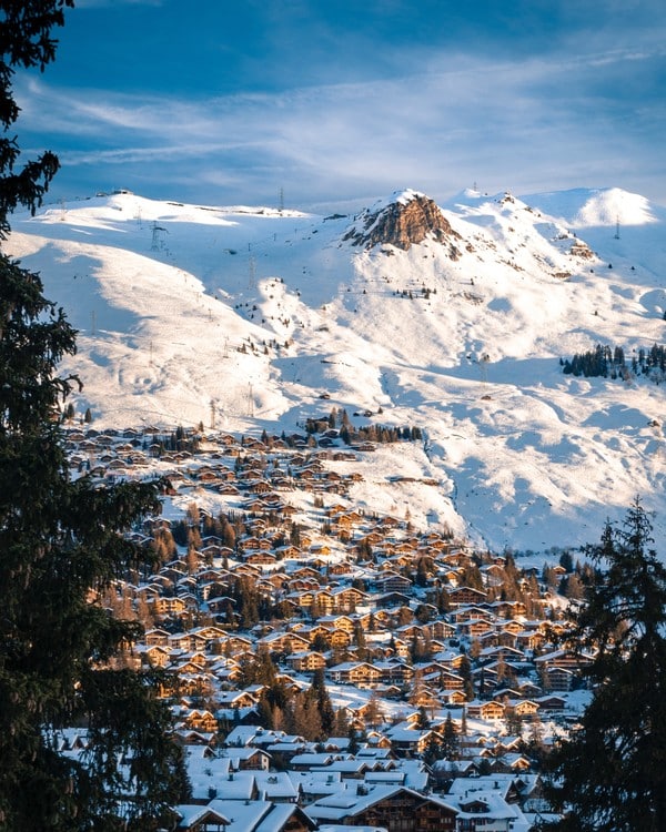 Pourquoi un taxi est-il l'option idéale pour votre transfert Moûtiers-Val Thorens ? Pourquoi un taxi est-il l'option idéale pour votre transfert Moûtiers-Val Thorens ?